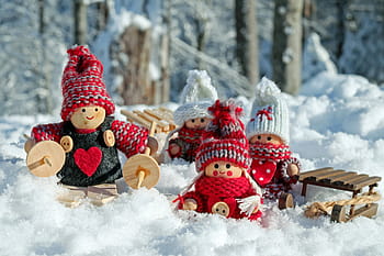 wooden, dolls, snow-covered, ground, doll figures, figures, wooden figures, girl, funny, cute, in the