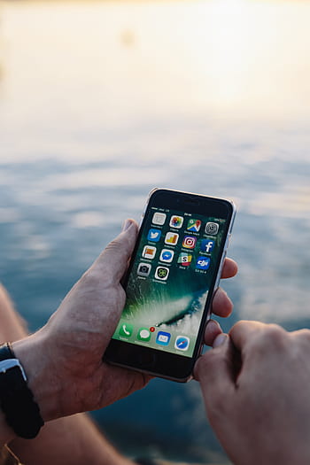 caucásico, mar, verano, agua, tecnología, iphone, teléfono, tarde, hombre, al aire libre, masculino