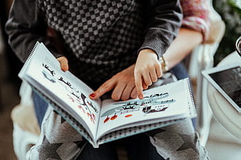 子供読書、 本、 子供、 読書、 物語、 子育て、 人々、 大人、 女性、 開催、 1人