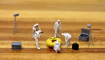 depth, field photography, astronauts figurines, police, crime scene, murder, forensics, miniatures, figures, miniature figures, search for clues