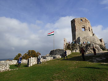 Csesznek, kastély, várromok, híres hely, történelem, zászló, idegenforgalom, erőd, utazás, kultúrák