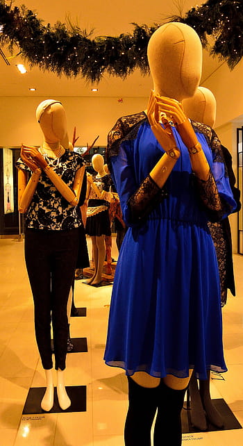 mannequin-display-clothes-fashion-royalt
