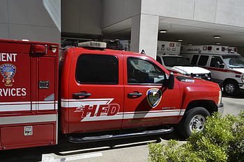 primeros en responder, departamento de bomberos de houston, ambulancia, sala de emergencias, 911, salud, ética, servicio, gobierno, protección, confianza