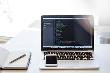 zapnutý Macbook, pro, iphone, stůl, otočil, macbook, Jáva, kódování, laptop, počítač, technologie