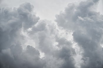 سماء ملبدة بالغيوم،  غيم،  تمطر،  اللون الرمادي،  الصيف،  سحاب،  أبيض،  المناظر الطبيعيه،  طبيعة،  غيوم بيضاء،  سماء