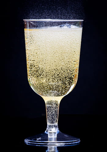 clear footed glass, champagne, fizz, alcohol, glass, drink, celebration, party, champagne bubbles, beverage, crystal
