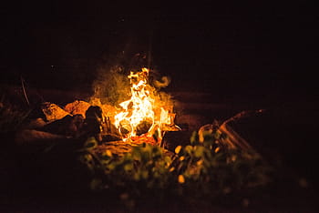 boma infiammabile, fuoco, buio, notte, campeggio, viaggio, avventura, scintilla, fiamma, ardente, calore - temperatura