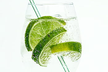 clear, wine glass, sliced, lemon, lime, club soda, drink, cocktail, juice, cold, glass