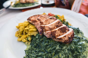 spinaci, Gnocchi di patate, petto di pollo, Patata, Gnocchi, pollo, avvicinamento, mangiare fuori, carne, ristorante, cibo