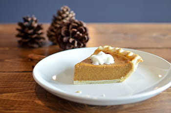 pie, white, plate, pine cones, closeup, thanksgiving, thanksgiving dinner, autumn, fall, food, leaf