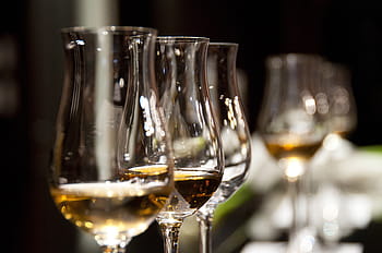 photo en gros plan, Trois, clair, verres à vin, boisson, du vin, de l'alcool, verre, blanc, fête, célébrer