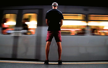 nástupiště metra, čekání, vlak, muž, metro, plošina, lidé, město, cestovat, rozmazaný pohyb, městské scény