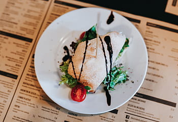 野菜サンドイッチ、 ドリンク、 おいしい、 水、 コーヒー、 食べ物、 ガラス、 ベジタリアン、 ビーガン、 サンドイッチ、 プレート