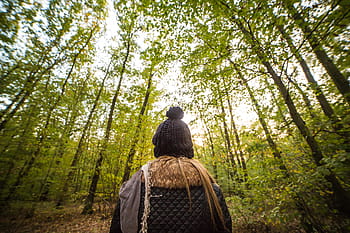 joven, mujer, Caminando, Bosque, solo, otoño, frío, niña, verde, sombrero, naturaleza