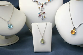 jewelry, pendant, necklace, jewellery, gems, gemstone, luxury, fashion, on display, display, accessories