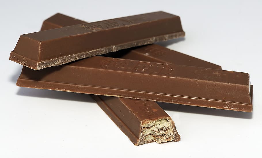 chocolate, candy bar, kit kat, sweetness, nibble, happiness hormone, cocoa certificate, benefit from, food, stimulant, brown