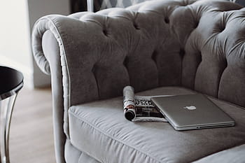 gris, sofá, computadora portátil, revista, elegante, iPhone, muebles, estilo, sala de estar, interior, cómodo