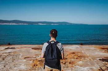 探している、 海、 男、 外を見て、 大人、 白人、 人、 夏、 若い、 ライフスタイル、 男性