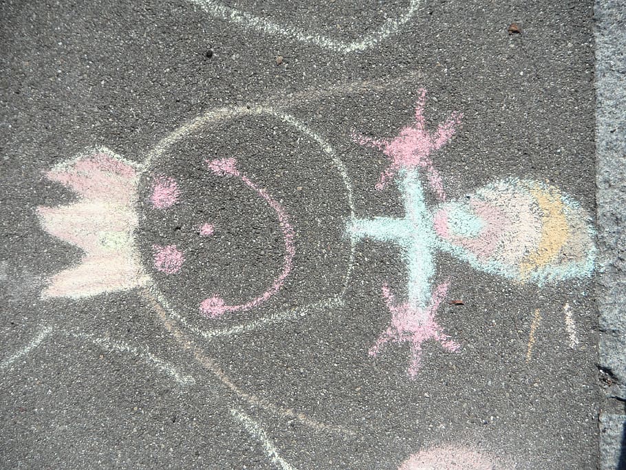 boy, wearing, crown sketch, children drawing, princess, street chalk, painting, human, chalk, figure, art