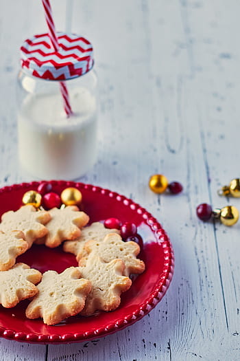 milk, cookies, christmas, festive, holiday, shortbread, snack, sweets, food, rustic, wood