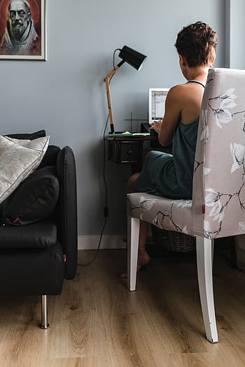 Mujer, interior, diseño de interiores, sofá, muebles, oficina, moderno, silla, espacio de trabajo, lugar de trabajo, lámpara