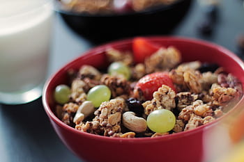 muesli, cereal, nuts, cashews, grapes, strawberries, fruits, healthy, breakfast, morning, milk