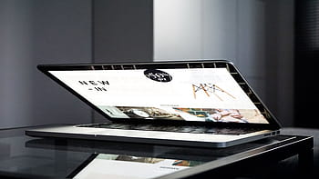 macbook, pro, zapnutý, Černá, dřevěný, stůl, otočil, laptop, počítač, kancelář, práce