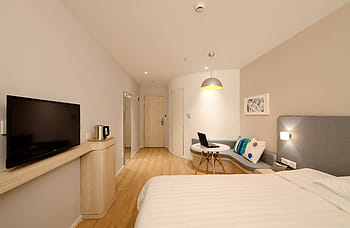 flat, screen tv, white, bed, hotel, guest room, new, domestic Room, apartment, indoors, modern