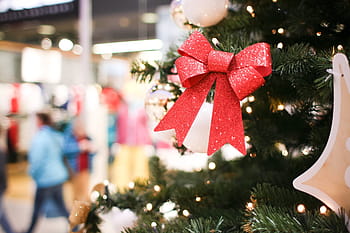 別の、 クリスマスツリーの詳細、 クリスマスツリー、 詳細、 ショッピングモール、 ボケ、 クリスマス、 クリスマスのボケ、 クリスマスの時間、 カラフル、 メリークリスマス