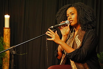Frau, halten, schwarz, Mikrofon, Stand, Musik-, singen, Konzert, Sänger, Afroamerikaner, Menschen