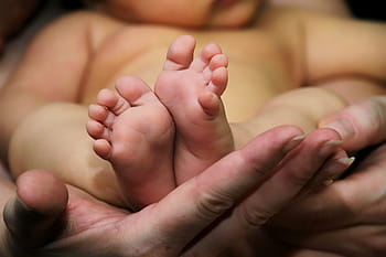 person carrying baby, baby feet, ten, baby, feet, newborn, small child, reborn, human, young, barefoot