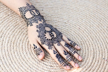 design mehndi, mehndi, disegni di mehndi, alcanna, tatuaggio, moda, pittura a mano, bracciali, tatuaggio semplice