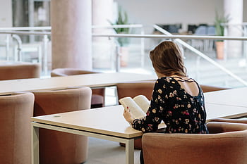 Tabelle, Stühle, Sofa, Menschen, allein, Mädchen, Sitzung, lesen, Buch, verwischen, Student