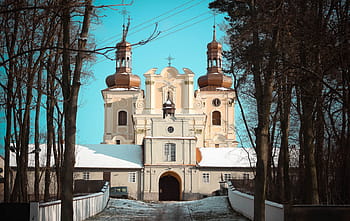 bílý, beton, budova, stromy, během dne, klášter, kostel, architektura, náboženství, náboženské budovy, křesťanství