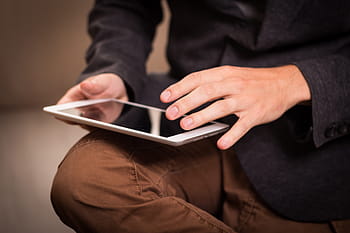 person, holding, tablet computer, ipad, work, swipe, surf, read, screen, internet, tablet