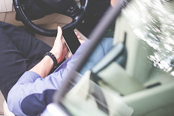 使用して、 電話、 ビジネスマネージャー、 電話で、 車、 ブレザー、 ビジネス、 ビジネスマン、 ファッション、 紳士、 手