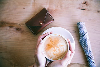 cappuccino, ruce, stůl, peněženka, peníze, hotovost, dřevo, žena, lidé, horký, káva