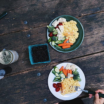 อาหารเช้า, ไข่, แคมป์ปิ้ง, แข็งแรง, ผลเบอร์รี่, บร็อคโคลี, ด้านนอก, Paleo, มุมมองด้านบน, เนื้อไม้, อาหาร