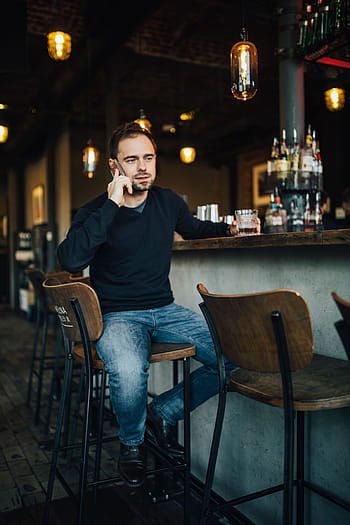 jovem, homem, bar, Bonito, adulto, bebida, masculino, restaurante, elegante, álcool, noite