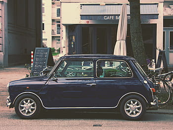 modrý, kupé, zaparkováno, budova kavárny, během dne, auto, vozidlo, přeprava, starý, vinobraní, ulice