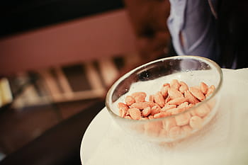 almond panggang, panggang, almond, kafe, makanan, lapar, asin, rempah-rempah, yummy, orang, tangan manusia