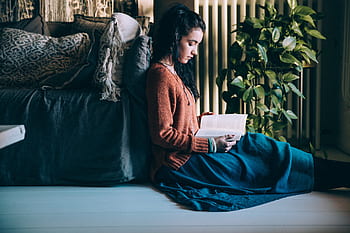 Frau, lesen, Buch, weiblich, Mädchen, Person, Literatur, Freizeit, Vergnügen, Entspannen Sie Sich, drinnen