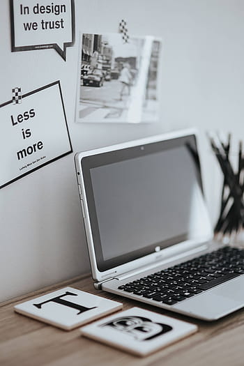 cartões, citações, em preto e branco, foto, laptop prata, inspirado, prata, laptop, espaço de trabalho, local de trabalho, computador
