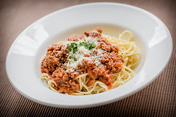 pasta, red, saucer, spaghetti, noodles, lunch, cook, food, italian, meal, bolognese