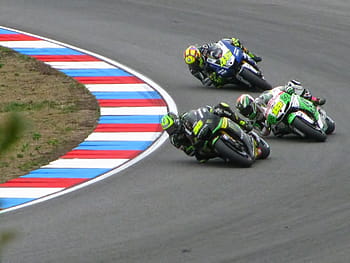 drie, moto gp racers, racing, hoek top, cal chruchlow, alvaro bautista, valentino rossi, ducati, honda, yamaha, motogp