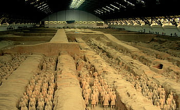 terracotta statues, mausoleum, emperor qin, 8000 statues of soldiers, tomb, 56 km long, china, emperor qin shi huangdi, 3rd century j-c, 3rd century bc, work of art