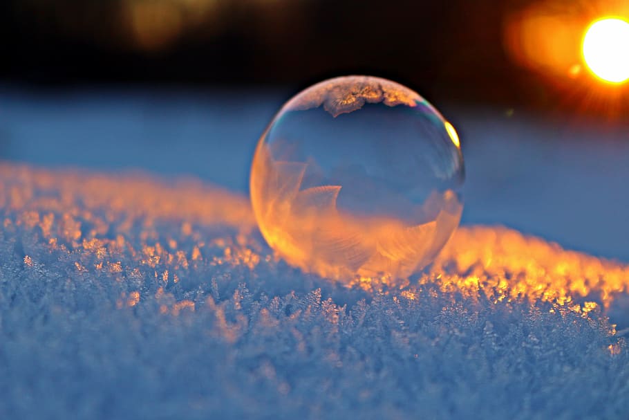 selective, focus photography, clear, ball, white, surface, soap bubble, afterglow, snow, winter, frozen bubble