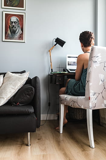 Mujer, interior, diseño de interiores, sofá, muebles, oficina, moderno, silla, espacio de trabajo, lugar de trabajo, lámpara