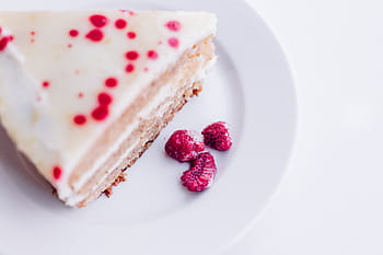 slice, raspberry, cheesecake, plate, strawberry, fruit, food, dessert, sweet food, food and drink, cake