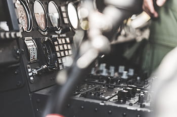 tablero de instrumentos de la cabina del helicóptero del ejército, ejército, helicóptero, cabina, tablero de mandos, botones, controles, vuelo, heli, avión, transporte